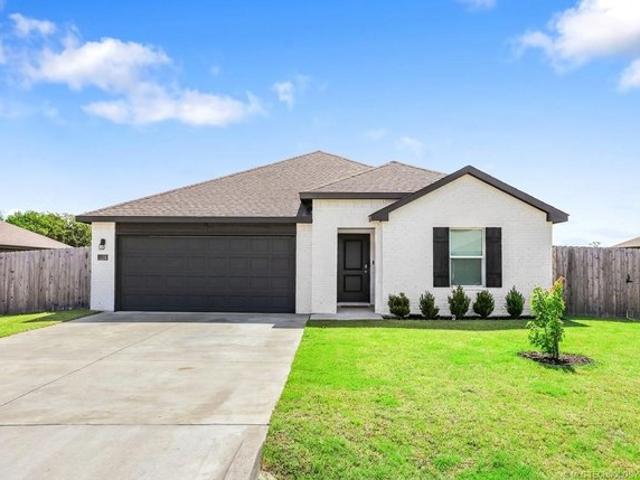 House for sale in Chouteau, Oklahoma
