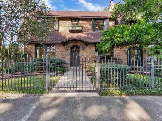 House for sale in Pensacola, Florida