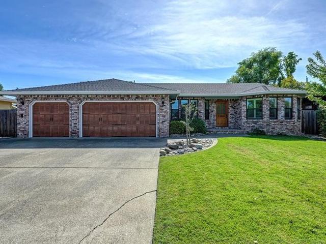 House for sale in Walnut Grove, California