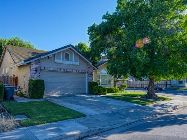House for sale in Newman, California
