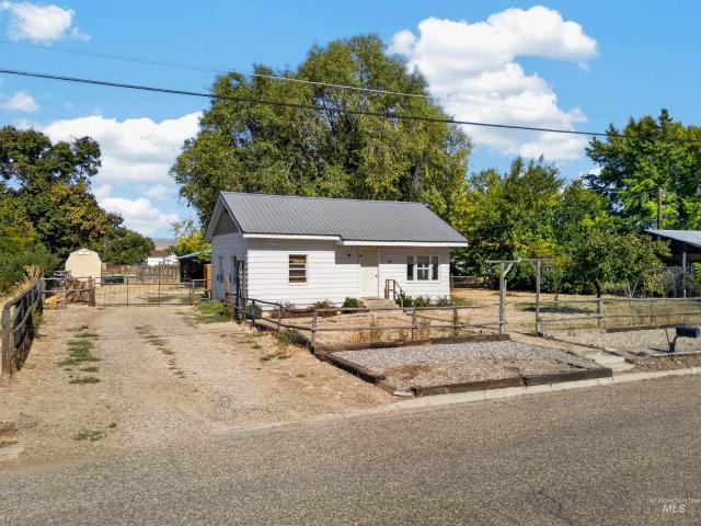 House for sale in Weiser, Washington County