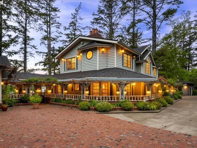 House for sale in Oregonia