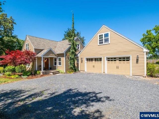 House for sale in Oregonia