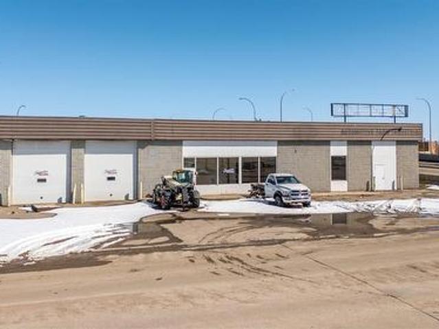 Commercial for rent in Prince Albert, Saskatchewan