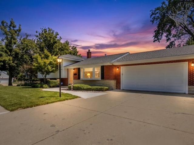 House for sale in Downers Grove, Illinois