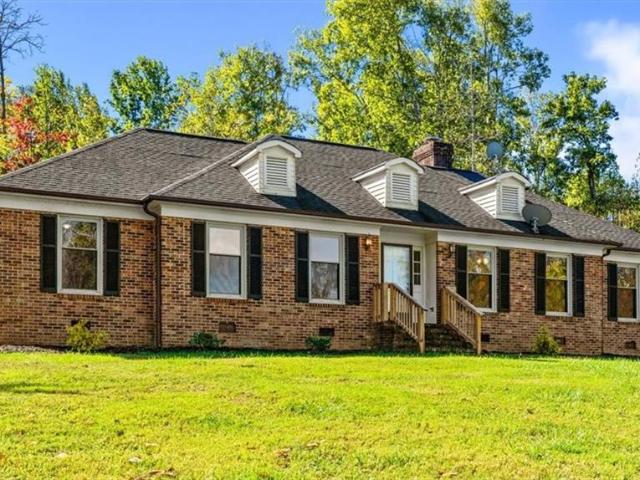House for sale in Stokesburg, Walnut Cove