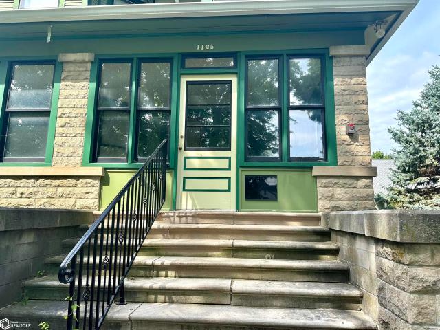 House for sale in Grinnell, Poweshiek County