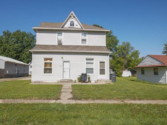 House for sale in Larchwood, Iowa