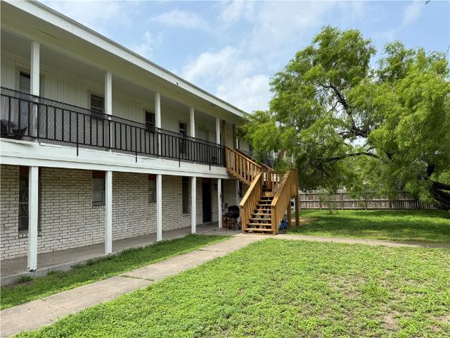 Apartment for sale in Kingsville Apartment for sale in Kingsville