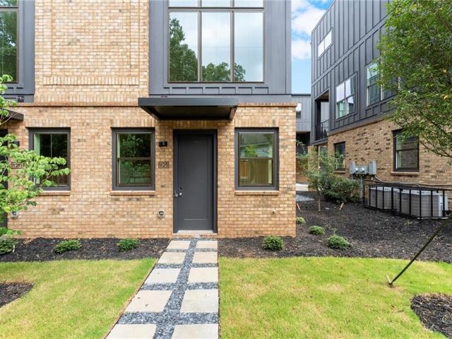 Townhouse for sale in Atlanta