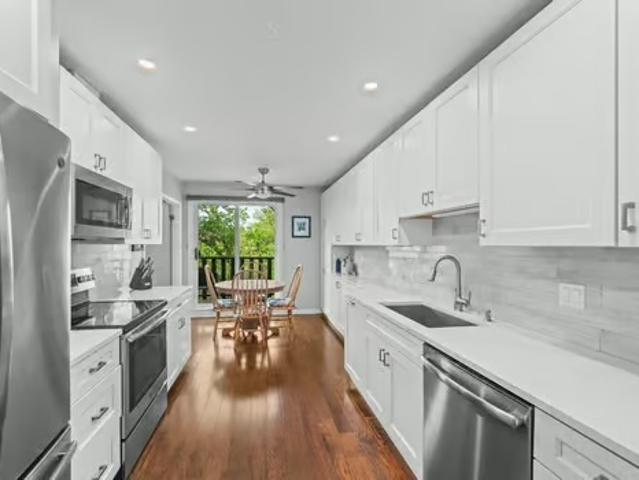 Condo for sale in Northbrook, Illinois