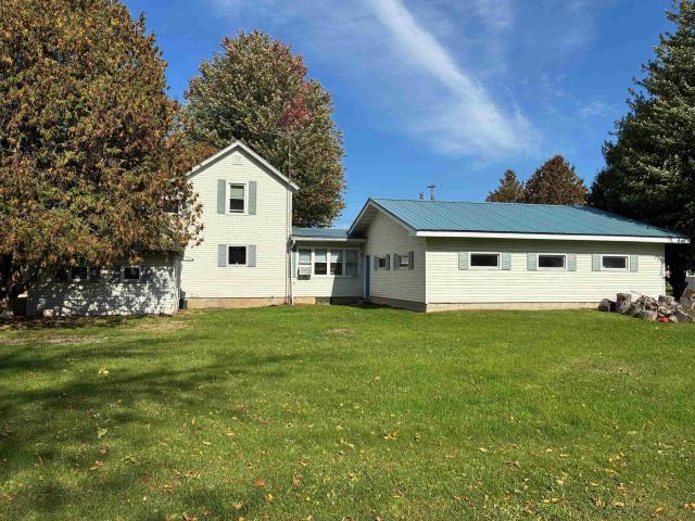 House for sale in Oconto, Oconto County