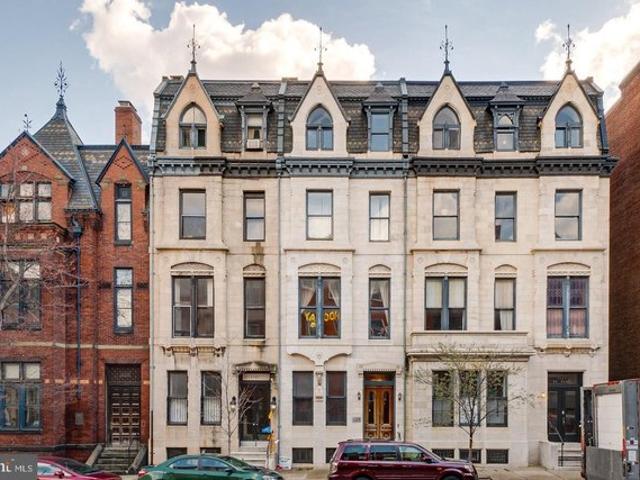 House for sale in Mid-Town Belvedere, Baltimore
