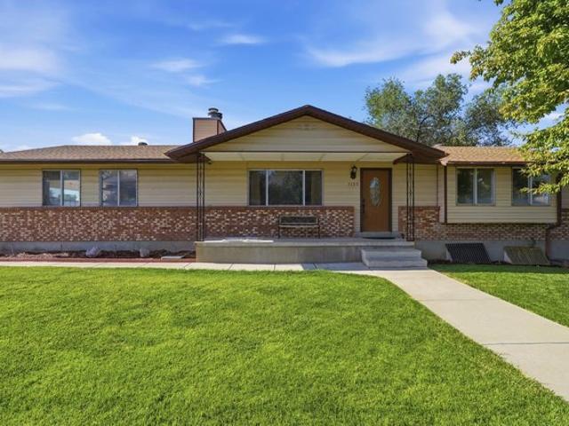 House for sale in Clearfield, Utah