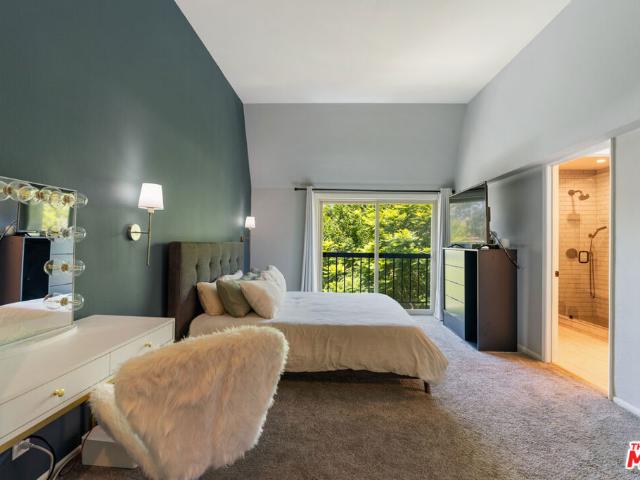 Condo for sale in Culver City, California