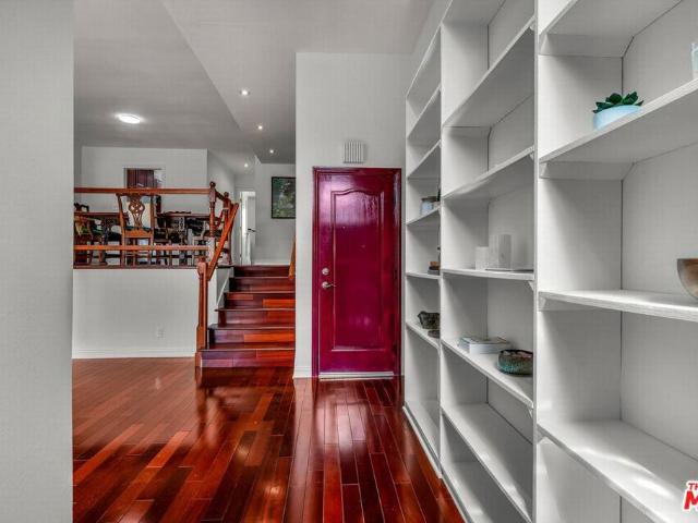 Condo for sale in Culver City, California