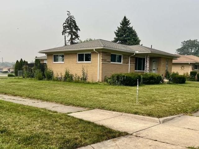 House for sale in Warren, Michigan