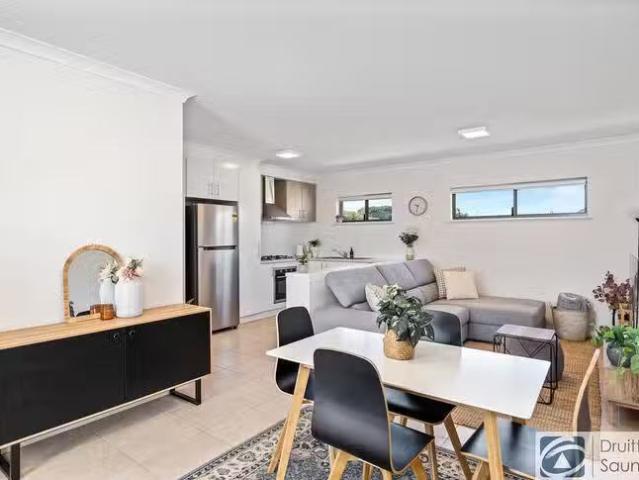 Apartment for rent in Innaloo, Western Australia
