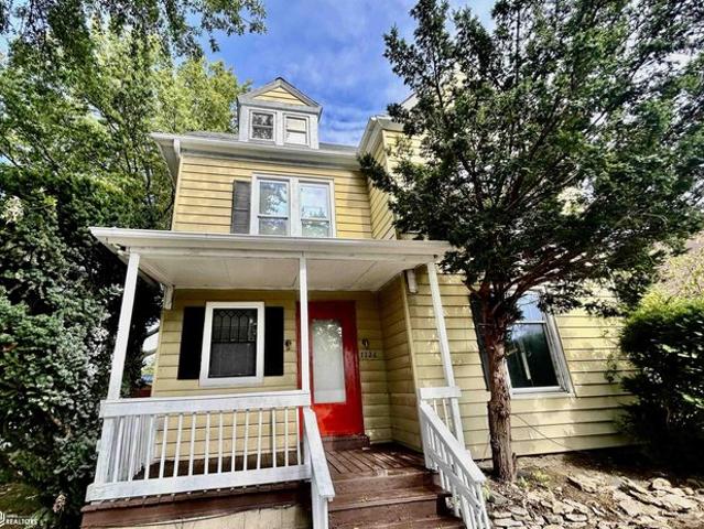 House for sale in Burlington, Iowa