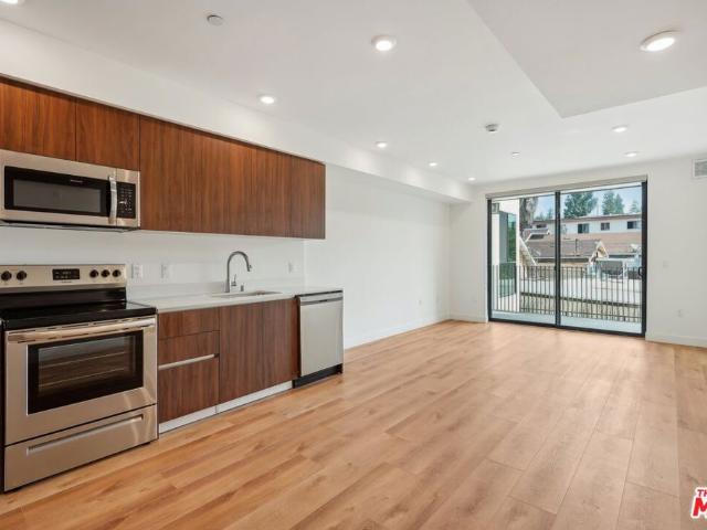 Property for rent in Canoga Park, California