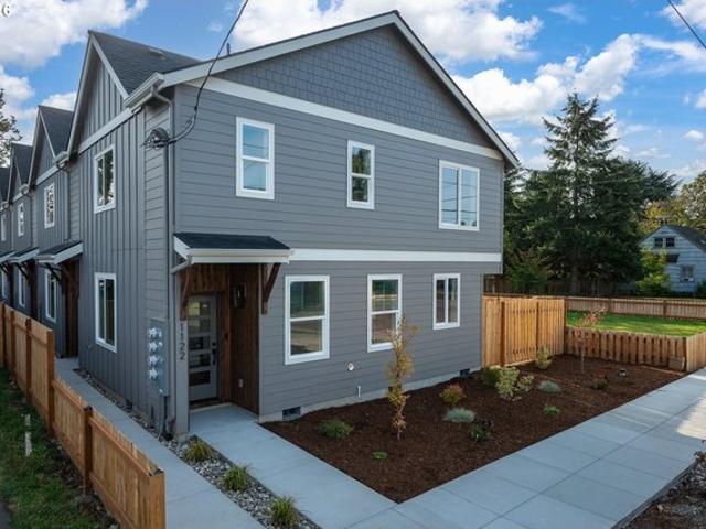 Townhouse for sale in Oregonia