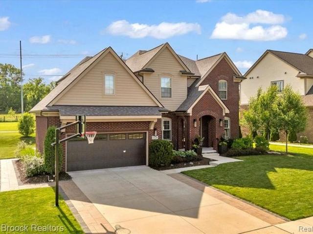 House for sale in Rochester Hills, Michigan