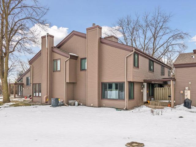 Townhouse for sale in Chaska, Minnesota