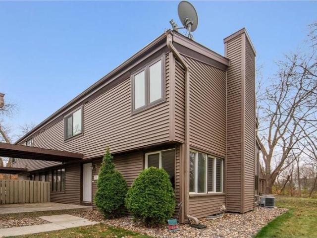 Townhouse for sale in Chaska