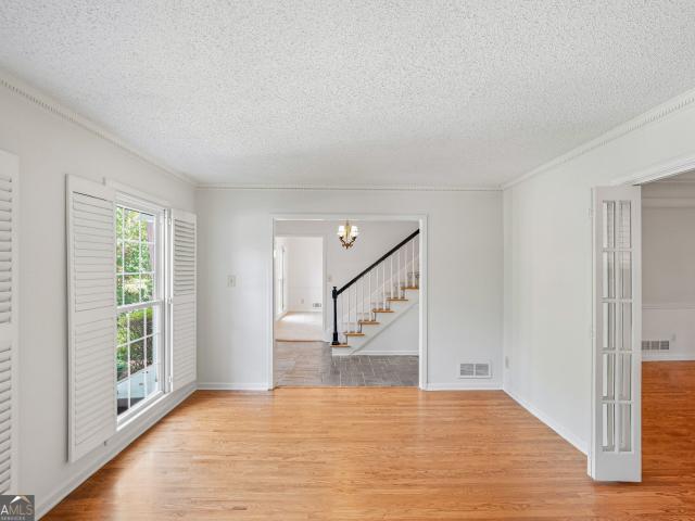 House for sale in Oak Point, Dunwoody