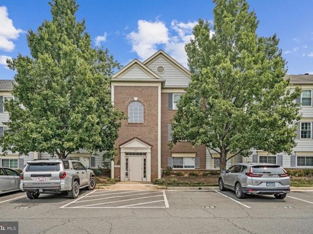 Condo for sale in Virginia