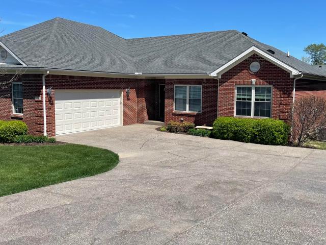 Condo for sale in Frankfort