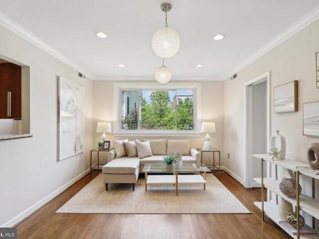 Condo for sale in Virginia