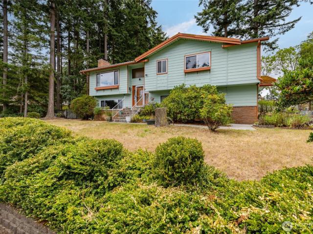 House for sale in Oak Harbor, Washington