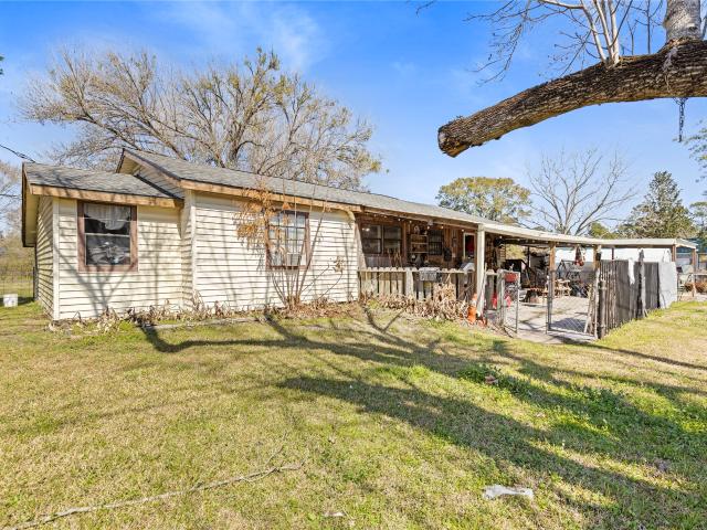 House for sale in Shepherd, Texas