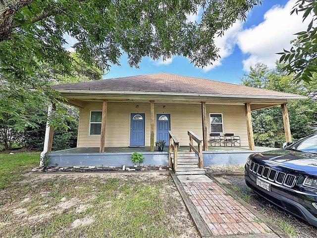House for sale in Henderson, Texas