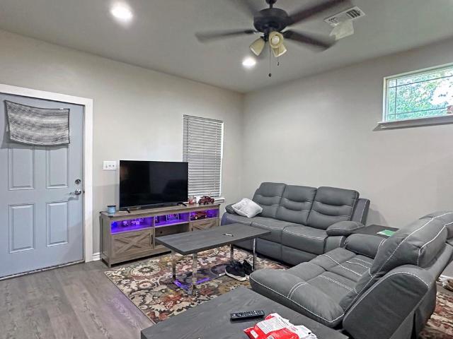 House for sale in Henderson, Texas