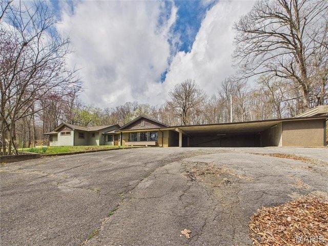 House for sale in Dexter, Missouri