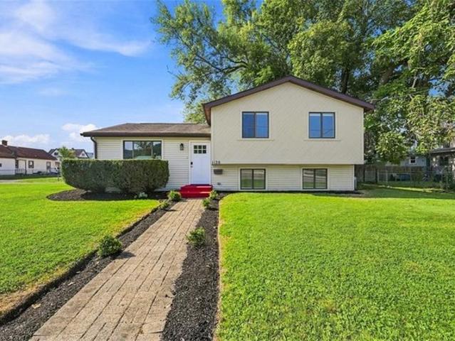 House for sale in Coraopolis, Pennsylvania