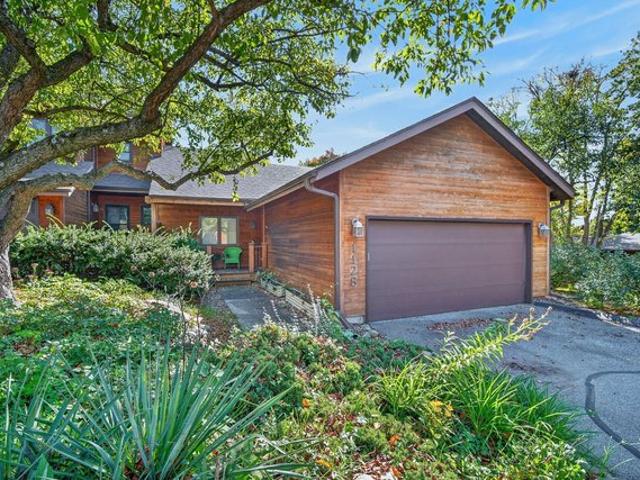 Townhouse for sale in West Des Moines, Polk County