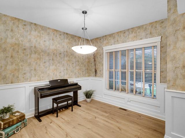 House for sale in Crown Point, Lake County