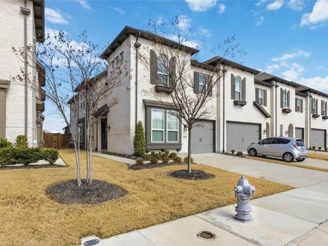 Townhouse for sale in Forney, Texas