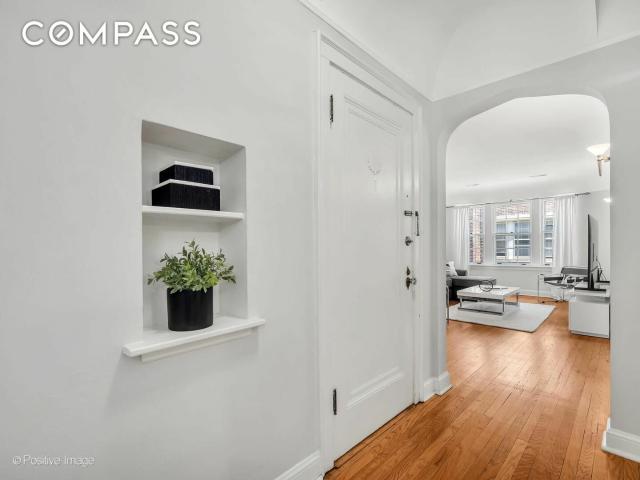 Condo for sale in Oak Park Condo for sale in Oak Park