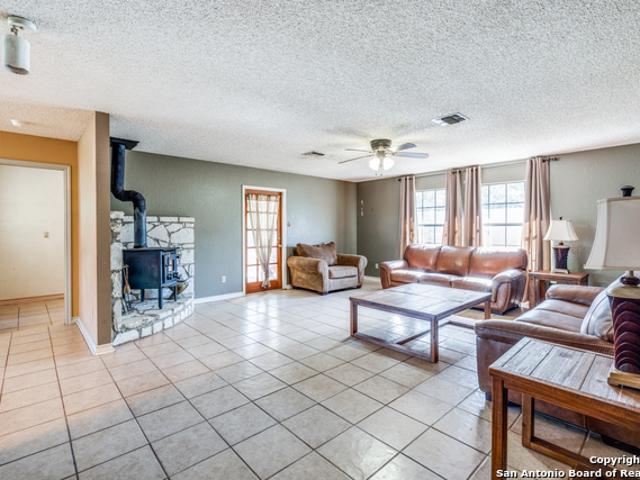 House for sale in Pipe Creek