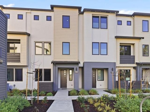 Condo for sale in Palo Alto, California