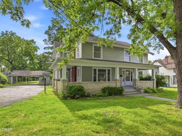 House for sale in Carthage, Missouri