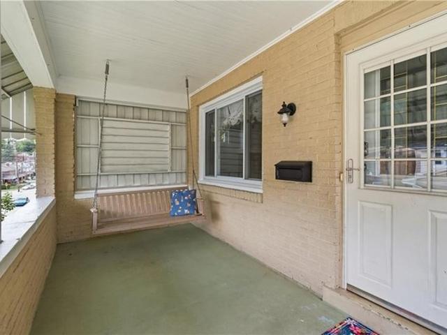 House for sale in Pittsburg, Pennsylvania