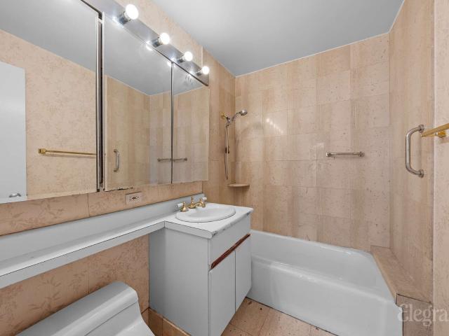 Condo for sale in Queens, Arverne