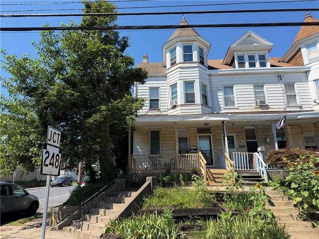 House for sale in Easton, Pennsylvania