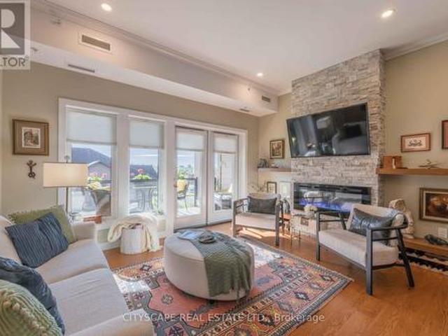 Condo for sale in Thunder Bay, Ontario