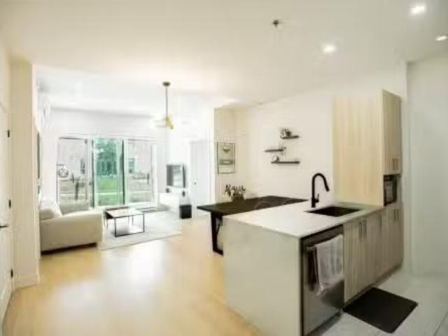 Apartment for rent in St. Leonard's, Quebec